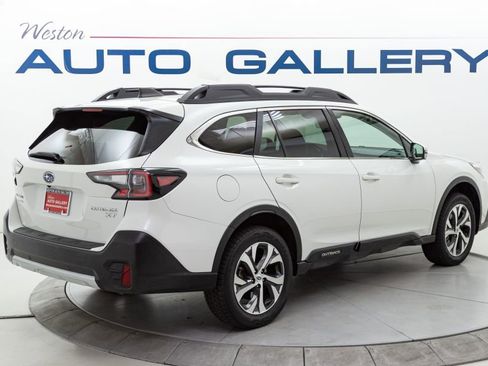 Used 2022 Subaru Outback Limited XT image 5