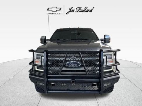 Used 2021 Ford F250 Platinum image 3