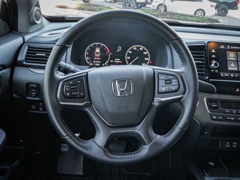 Certified 2024 Honda Ridgeline RTL image 18