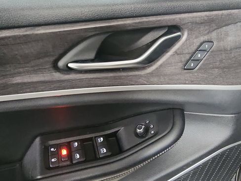 Used 2021 Jeep Grand Cherokee L Limited image 21