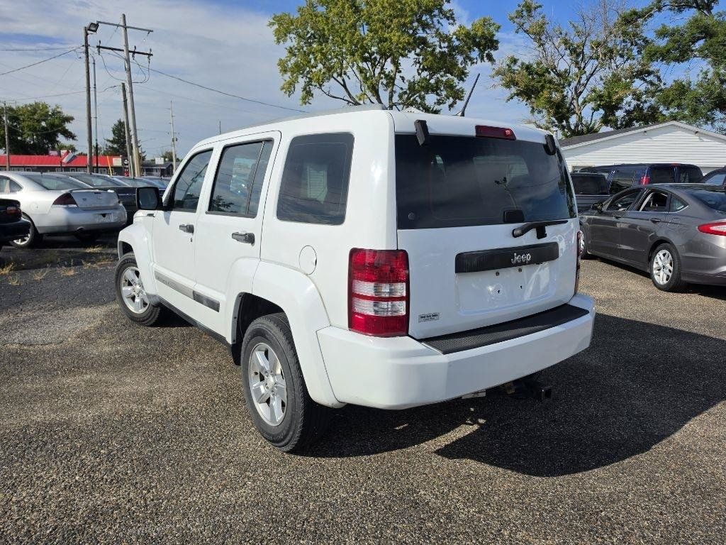Used 2012 Jeep Liberty Sport RWD image 7