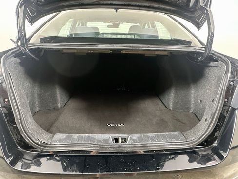 Used 2020 Nissan Versa SV FWD image 26