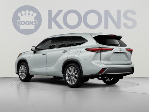 New 2026 Toyota Highlander Limited AWD/4WD image 8