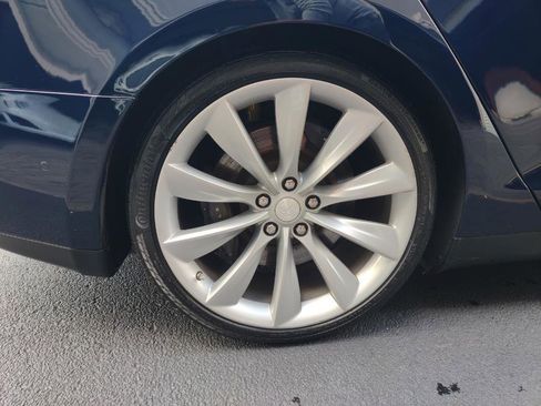 Used 2014 Tesla Model S 85 image 33