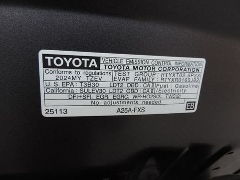 Used 2024 Toyota RAV4 XSE w/ Weather Package AWD/4WD image 16