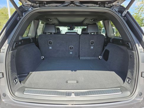 New 2025 Jeep Grand Cherokee Overland w/ Luxury Tech Group IV image 19