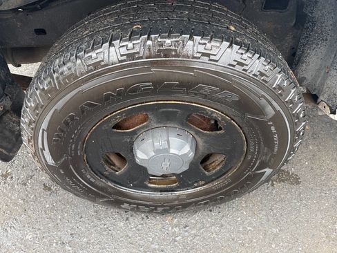 Used 2012 Chevrolet Colorado LT image 11