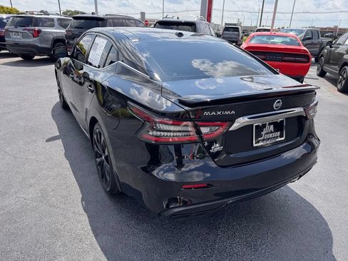Used 2019 Nissan Maxima SR w/ Premium Package FWD image 3