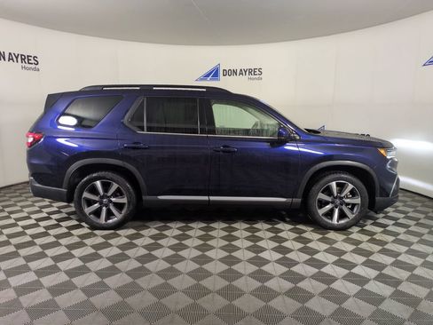 Certified 2025 Honda Pilot Touring image 10