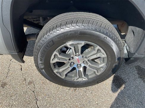 Used 2025 GMC Sierra 1500 SLT image 22