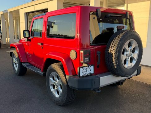 Used 2014 Jeep Wrangler Sahara w/ Dual Top Group AWD/4WD image 3