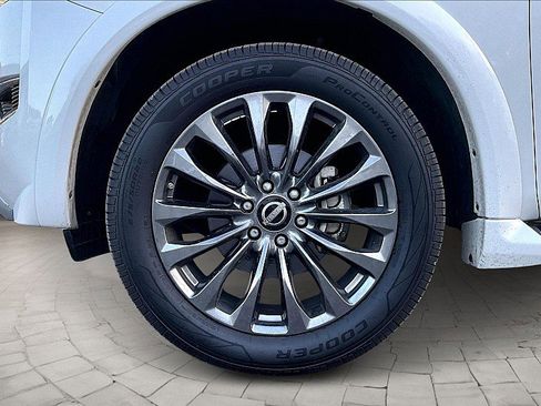 Used 2023 Nissan Armada Platinum w/ Captain's Chairs Package image 8