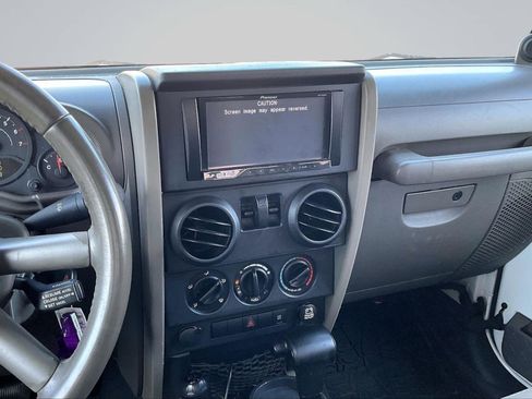 Used 2009 Jeep Wrangler X image 6