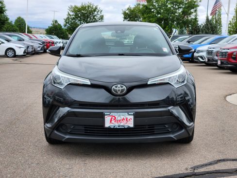 Used 2019 Toyota C-HR XLE FWD image 10