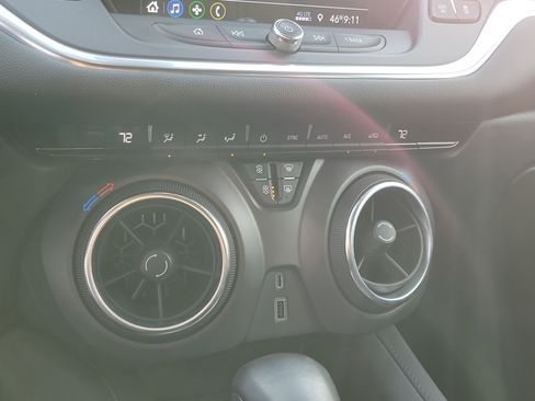 Used 2020 Chevrolet Blazer LT image 27