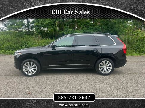 Used 2018 Volvo XC90 T6 Momentum w/ Convenience Package AWD/4WD image 1
