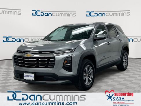 Used 2025 Chevrolet Equinox LT AWD/4WD image 1