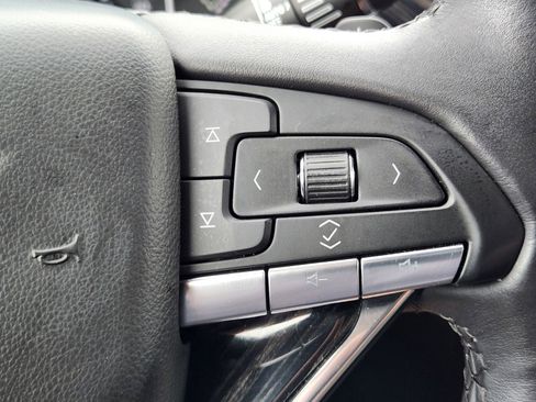 Certified 2023 Cadillac XT6 Premium Luxury w/ Technology Package FWD image 25