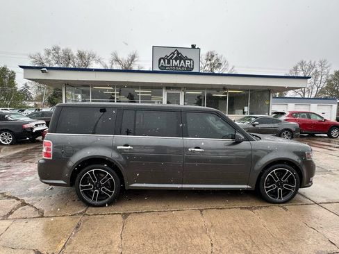 Used 2015 Ford Flex Limited w/ Equipment Group 302A AWD/4WD image 8