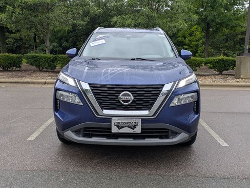 Used 2021 Nissan Rogue SV w/ Premium Package AWD/4WD image 9