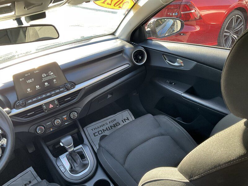 Used 2021 Kia Forte LXS FWD image 18