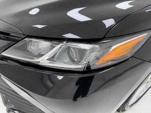 Used 2024 Toyota Camry LE image 6