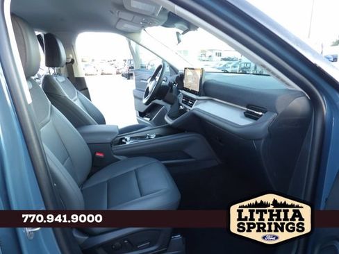 New 2026 Ford Explorer Active w/ Active Comfort Package RWD image 34