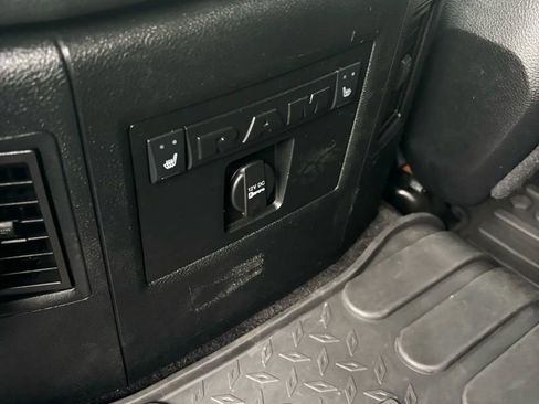 Used 2015 RAM 1500 Laramie w/ Convenience Group AWD/4WD image 26