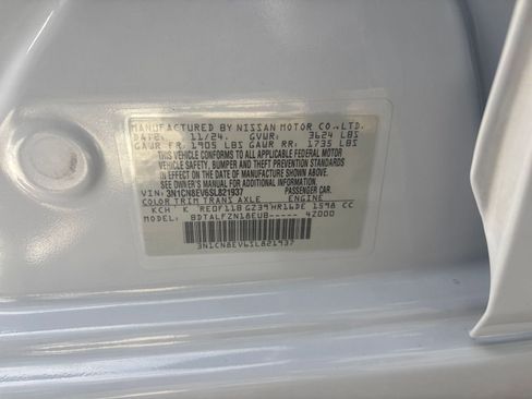 Used 2025 Nissan Versa SV image 28