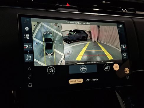 Certified 2025 Land Rover Range Rover Sport image 18