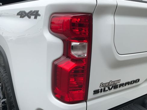 Used 2025 Chevrolet Silverado 2500 Custom w/ Custom Value Package AWD/4WD image 27