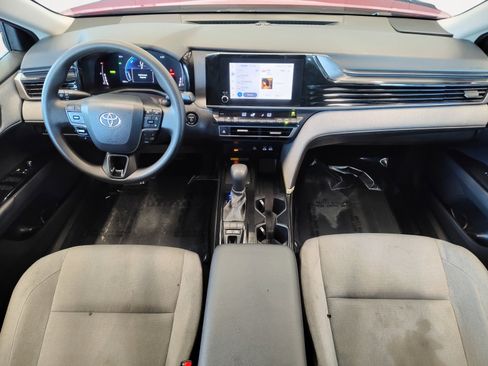 Used 2026 Toyota Camry LE w/ Convenience Package FWD image 3