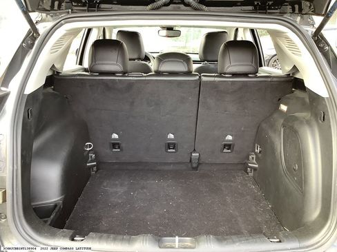 Used 2022 Jeep Compass Latitude w/ Sun and Sound Group image 14