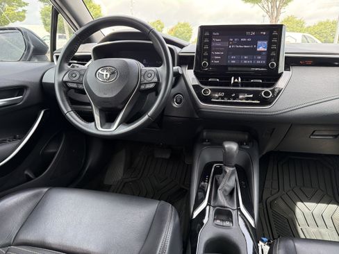 Certified 2021 Toyota Corolla XSE FWD image 3