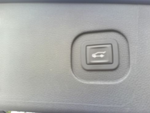 Used 2016 GMC Terrain SLT w/ Open Road Package AWD/4WD image 33