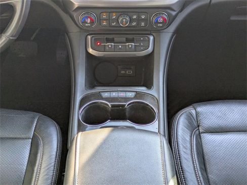 Used 2021 GMC Acadia AT4 image 20