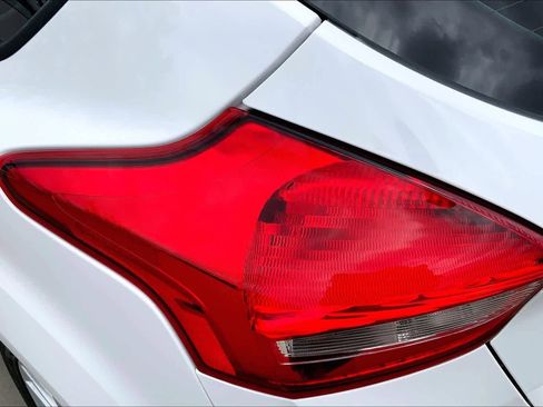 Used 2015 Ford Focus SE image 27