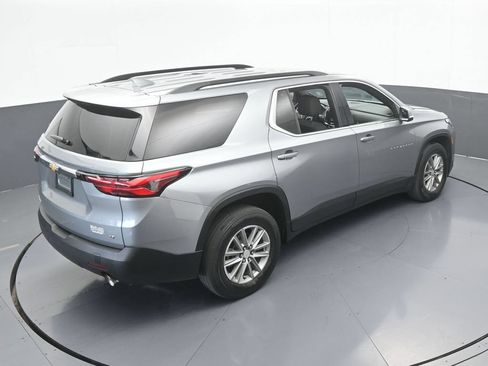 Used 2023 Chevrolet Traverse LT FWD image 54