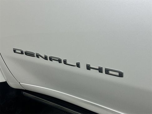 Used 2024 GMC Sierra 2500 Denali Ultimate image 28