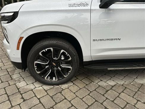 New 2026 Chevrolet Suburban High Country w/ Sun And Tow Package image 19
