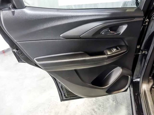 Used 2023 Chevrolet TrailBlazer RS w/ Convenience Package FWD image 26