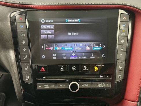 Used 2023 INFINITI QX55 Sensory w/ Lighting Package AWD/4WD image 14