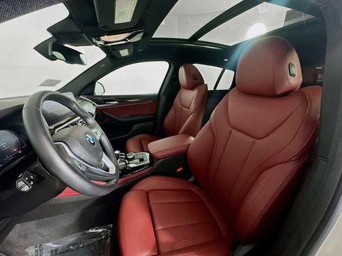 Used 2022 BMW X4 xDrive30i w/ Premium Package 2 image 11