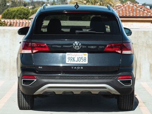 Used 2022 Volkswagen Taos SE image 12