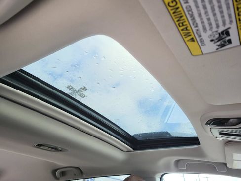 Used 2021 Subaru Outback Touring AWD/4WD image 10