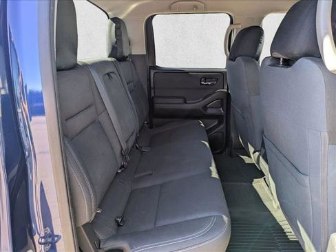 Used 2022 Nissan Frontier SV image 19