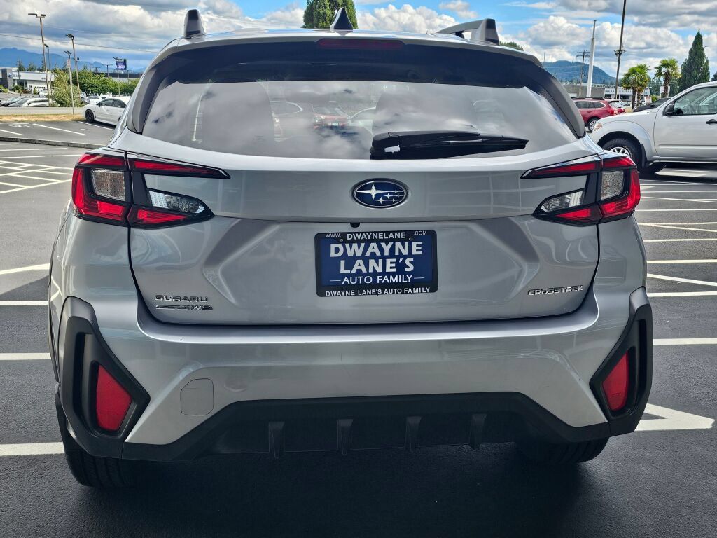 Used 2024 Subaru Crosstrek 2.0i Premium AWD/4WD image 4