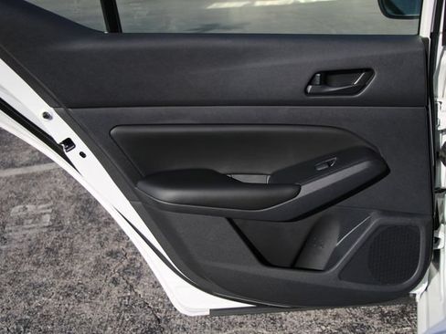 Certified 2025 Nissan Altima 2.5 S FWD image 22