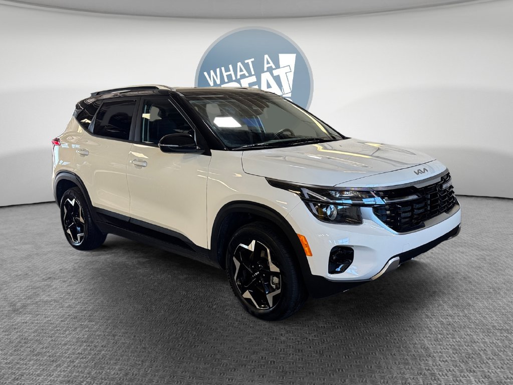 Certified 2025 Kia Seltos S AWD/4WD image 1