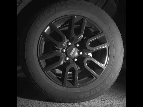 Certified 2025 GMC Sierra 1500 Elevation AWD/4WD image 37